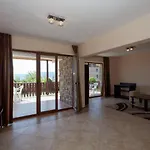 Vemara Club Villas & Hotel 펜션 비알라